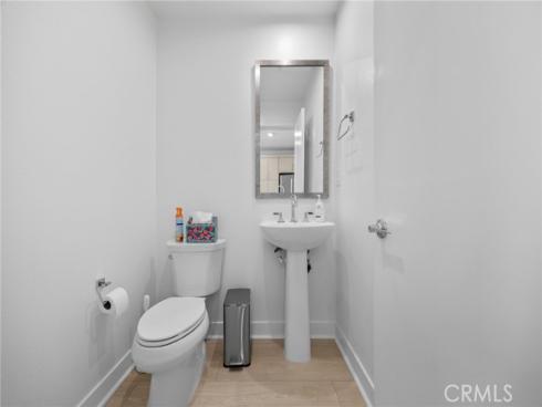669 S Lyon Street, Santa Ana, CA