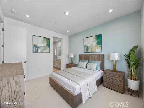 669 S Lyon Street, Santa Ana, CA