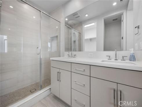 669 S Lyon Street, Santa Ana, CA