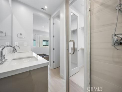 669 S Lyon Street, Santa Ana, CA