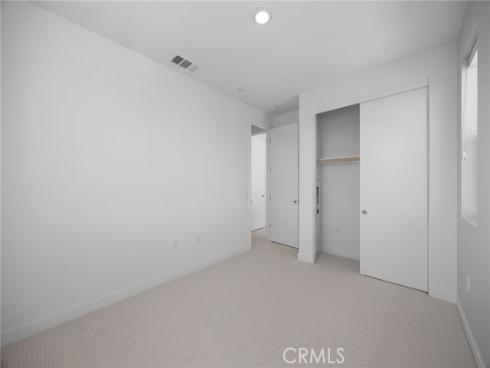 669 S Lyon Street, Santa Ana, CA