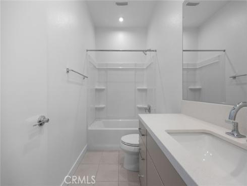 669 S Lyon Street, Santa Ana, CA