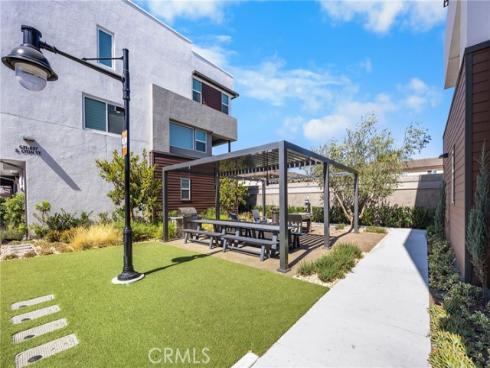 669 S Lyon   Street, Santa Ana, CA