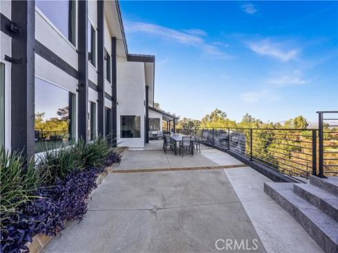 1711  Sirrine  , Santa Ana, CA