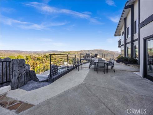 1711  Sirrine  , Santa Ana, CA