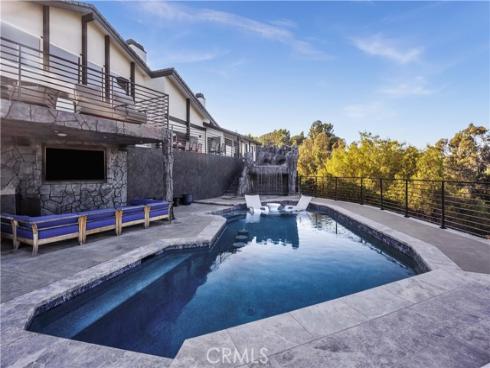 1711  Sirrine  , Santa Ana, CA