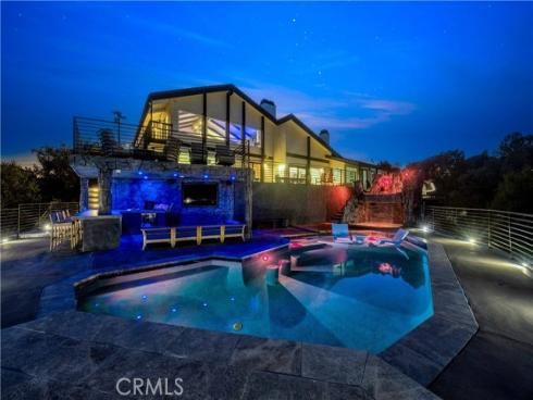 1711  Sirrine  , Santa Ana, CA