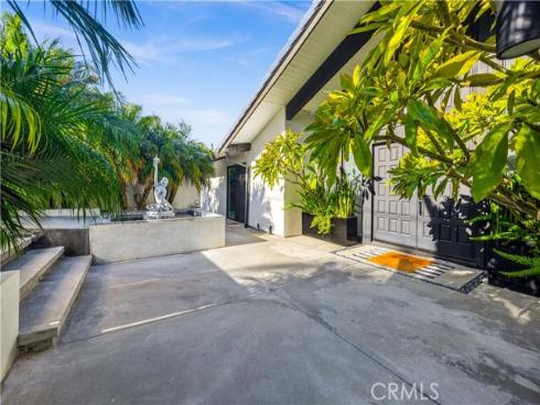 1711  Sirrine  , Santa Ana, CA