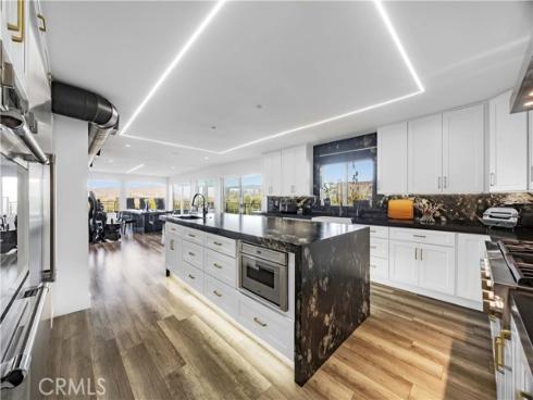1711  Sirrine  , Santa Ana, CA