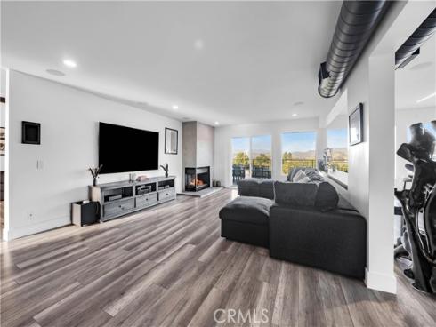 1711  Sirrine  , Santa Ana, CA