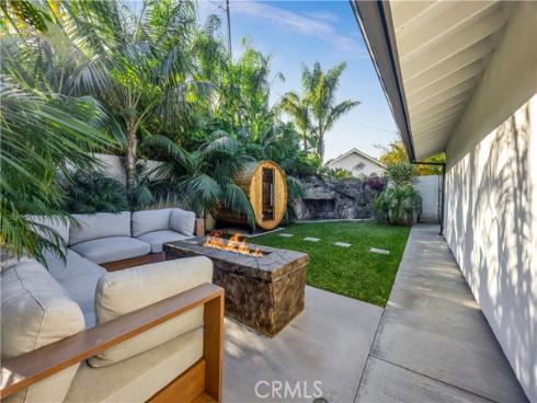 1711  Sirrine  , Santa Ana, CA