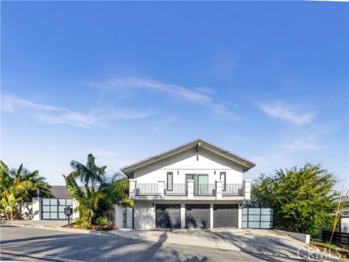 1711  Sirrine  , Santa Ana, CA