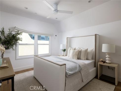 1230 Crystal Cove Way, Seal Beach, CA