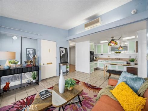 1502 Golden Rain 46J RoadM-2, Seal Beach, CA