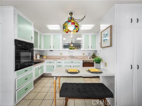 1502 Golden Rain 46J RoadM-2, Seal Beach, CA