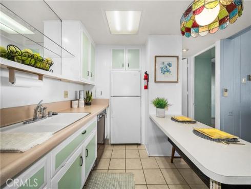 1502 Golden Rain 46J RoadM-2, Seal Beach, CA