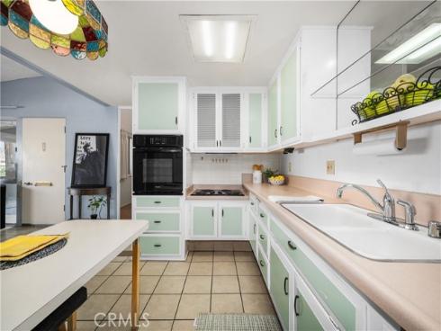 1502 Golden Rain 46J RoadM-2, Seal Beach, CA