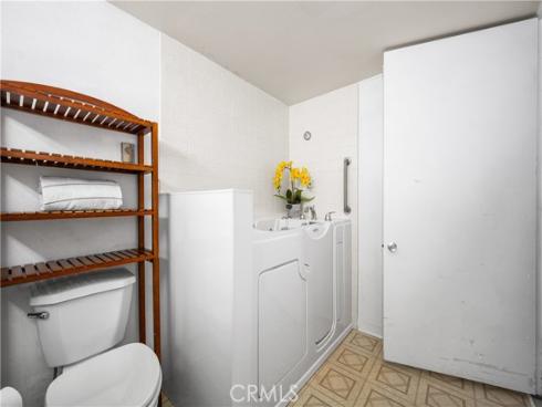 1502 Golden Rain 46J RoadM-2, Seal Beach, CA