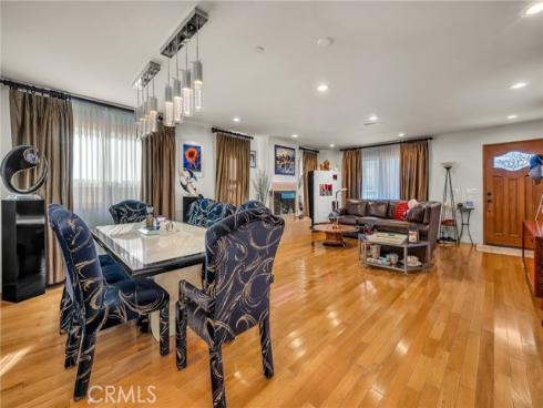 236 8th St , Seal Beach, CA
