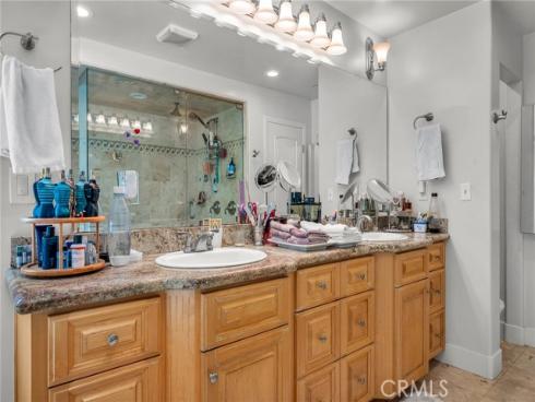 236 8th St , Seal Beach, CA