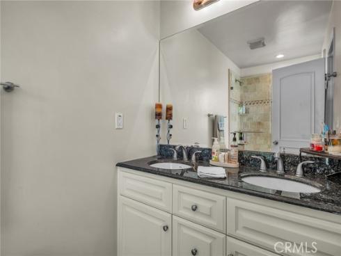 236 8th St , Seal Beach, CA