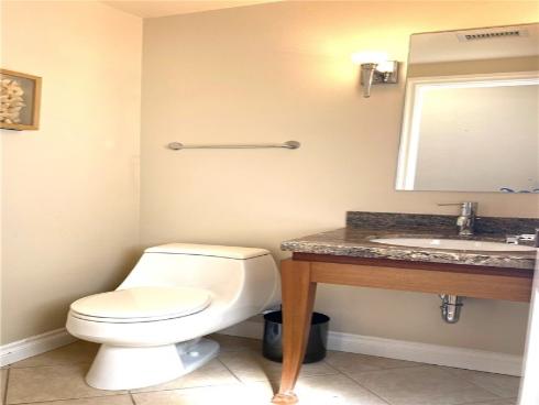 1771 Sunningdale Rd., M14-49d , Seal Beach, CA