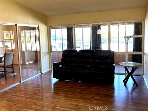 1075 Brookline M9-220E Road, Seal Beach, CA