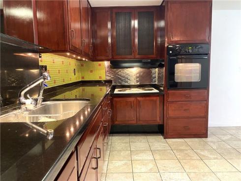 1361 Weeburn Rd., M4-73i , Seal Beach, CA