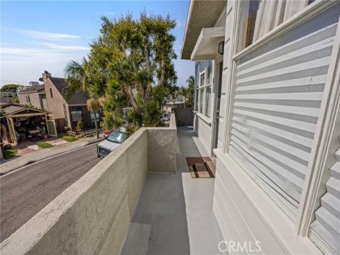 1521 Marine , Seal Beach, CA