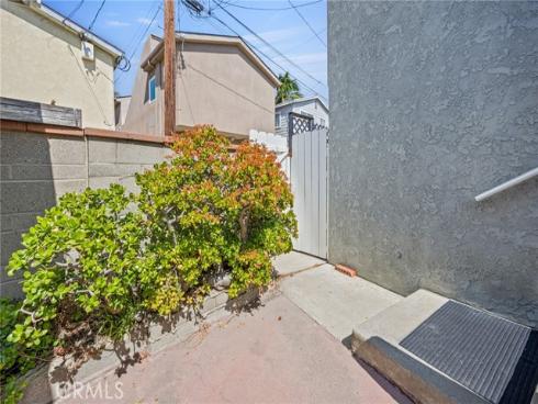 1521 Marine , Seal Beach, CA