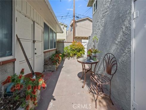 1521 Marine , Seal Beach, CA