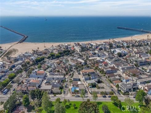 1521 Marine , Seal Beach, CA