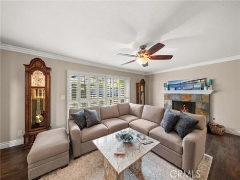 3601 Bluebell St , Seal Beach, CA