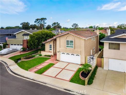 3601 Bluebell St , Seal Beach, CA