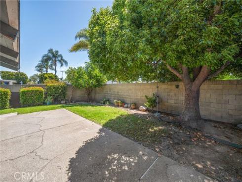 850 Coastline Drive, Seal Beach, CA