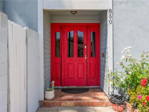 850 Coastline Drive, Seal Beach, CA