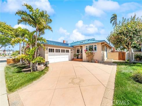 800 Driftwood Avenue, Seal Beach, CA