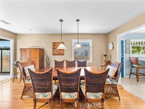 800 Driftwood Avenue, Seal Beach, CA