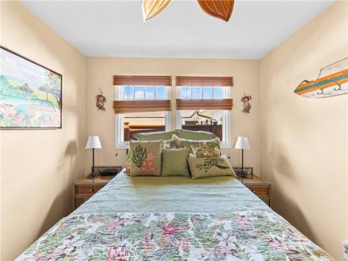 800 Driftwood Avenue, Seal Beach, CA