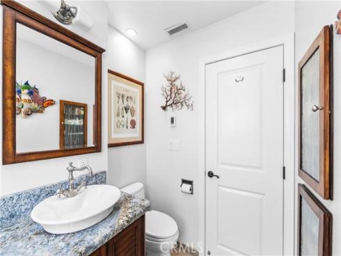 800 Driftwood Avenue, Seal Beach, CA