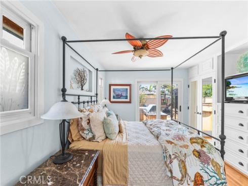800 Driftwood Avenue, Seal Beach, CA