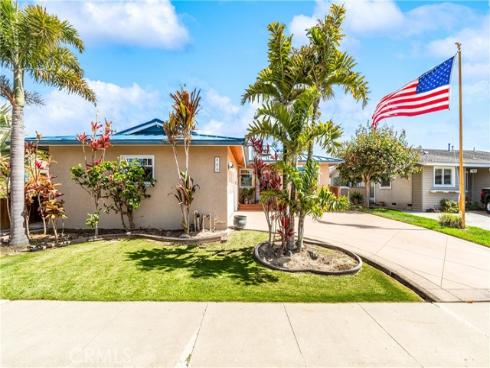 800 Driftwood Avenue, Seal Beach, CA