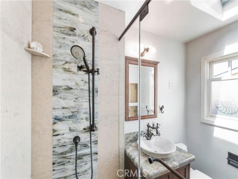 800 Driftwood Avenue, Seal Beach, CA