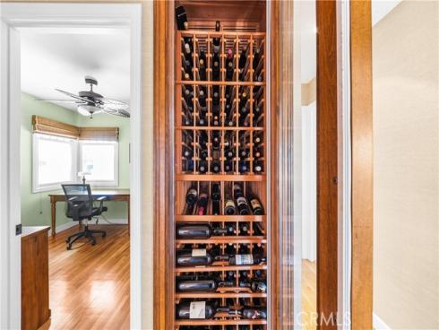 800 Driftwood Avenue, Seal Beach, CA