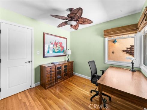 800 Driftwood Avenue, Seal Beach, CA