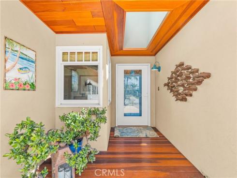 800 Driftwood Avenue, Seal Beach, CA