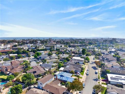 800 Driftwood Avenue, Seal Beach, CA