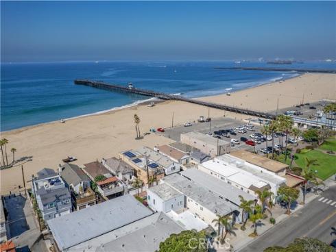 1003 Seal , Seal Beach, CA