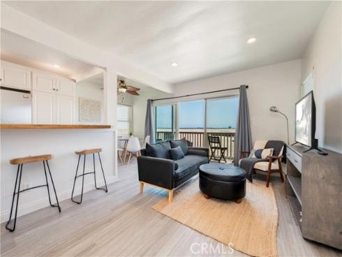 1003 Seal , Seal Beach, CA
