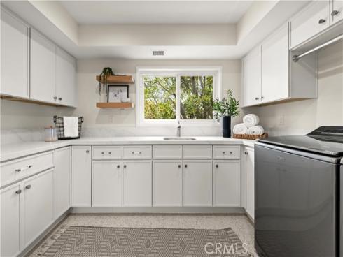 640 Island View , Seal Beach, CA